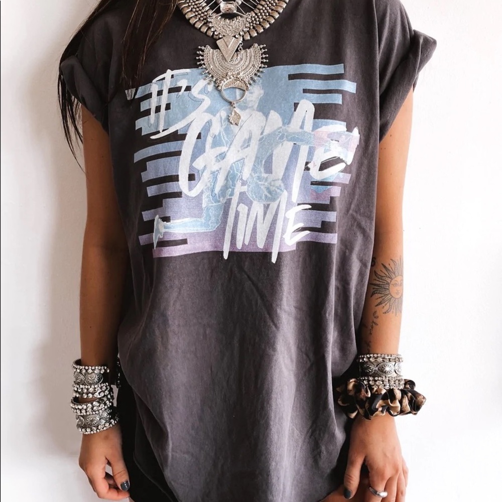 Penny Forevee Brand - “It’s Game Time” 90s Side Slit Tee - Large - 100% cotton